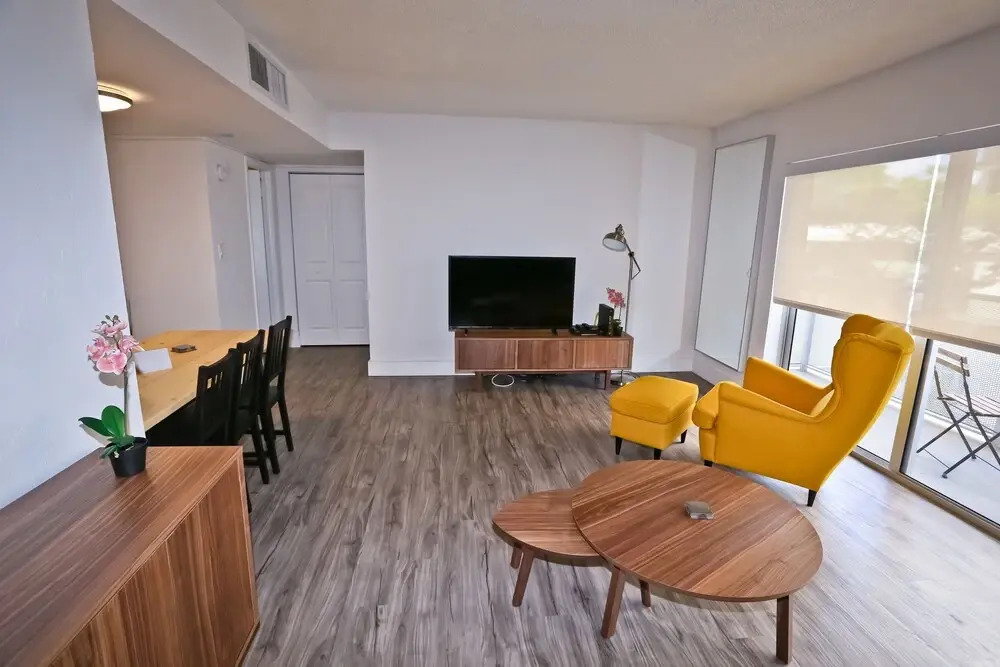 Coconut Grove Apartments by NUOVO