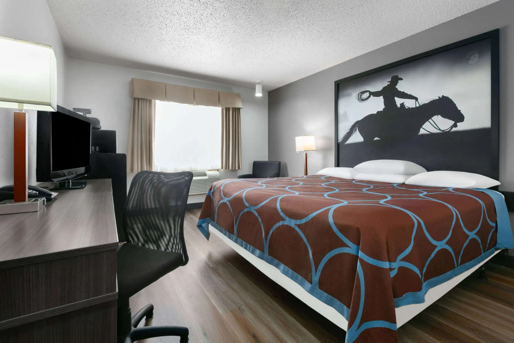 Super 8 by Wyndham Grapevine/DFW Airport Northwest