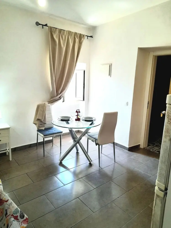 Tropicana Holiday Apartments