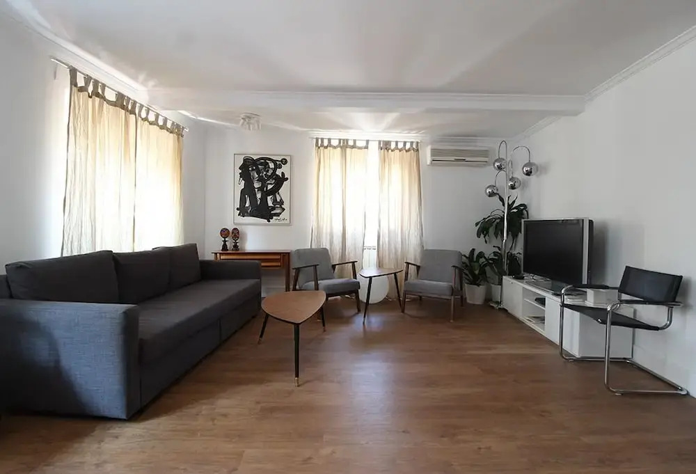 Luminous Apartment in Chueca Allôhousing
