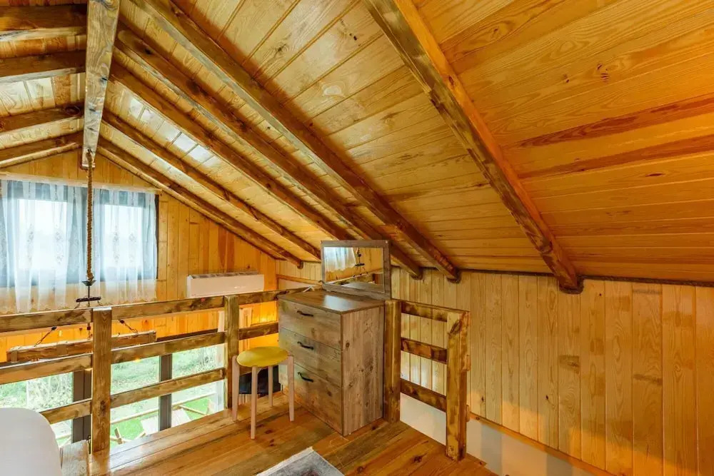 Cozy House Surrounded by Nature in Agva