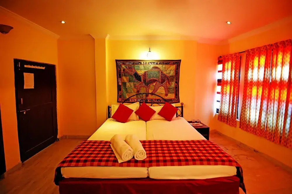 OYO 22442 Lake View Guest House And Restaurant