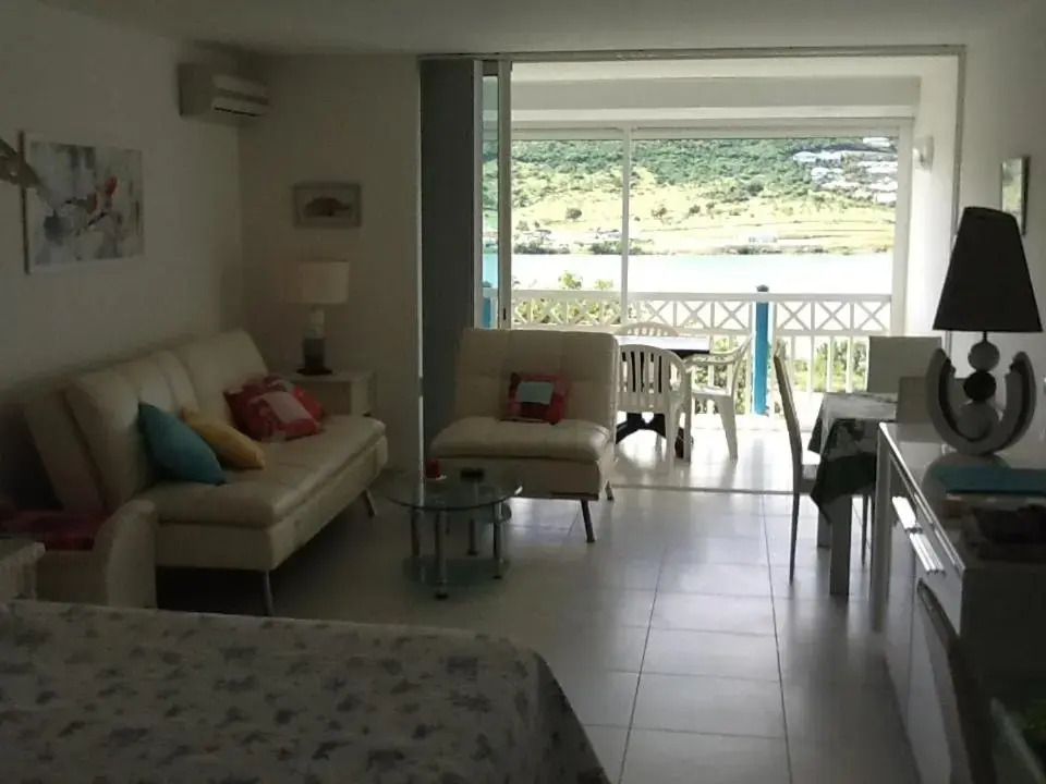 Studio 23 Orient Bay
