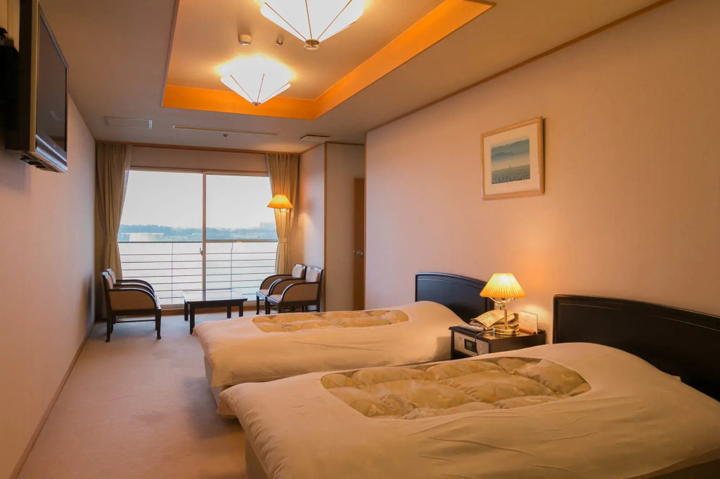 Kaga Kanko Hotel