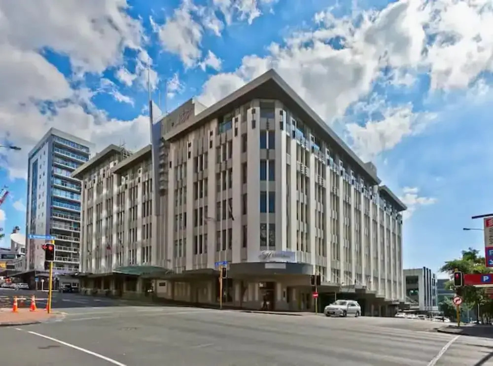 Beautiful and Spacious 1BR in CBD by Zodiak Stays