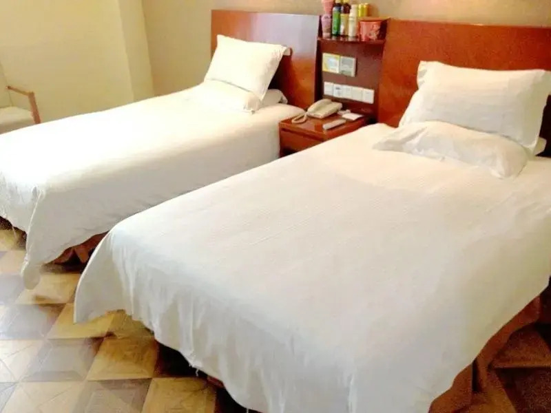 Greentree Inn Rizhao Railway Station Express Hotel