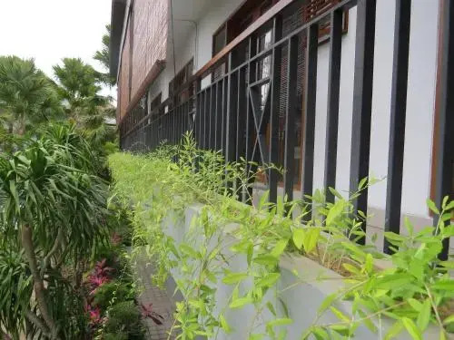 Penelopy Suites Oberoi