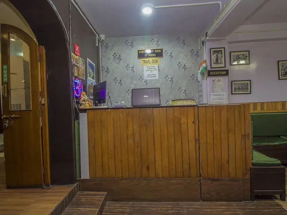 OYO 23629 Hotel Migtin