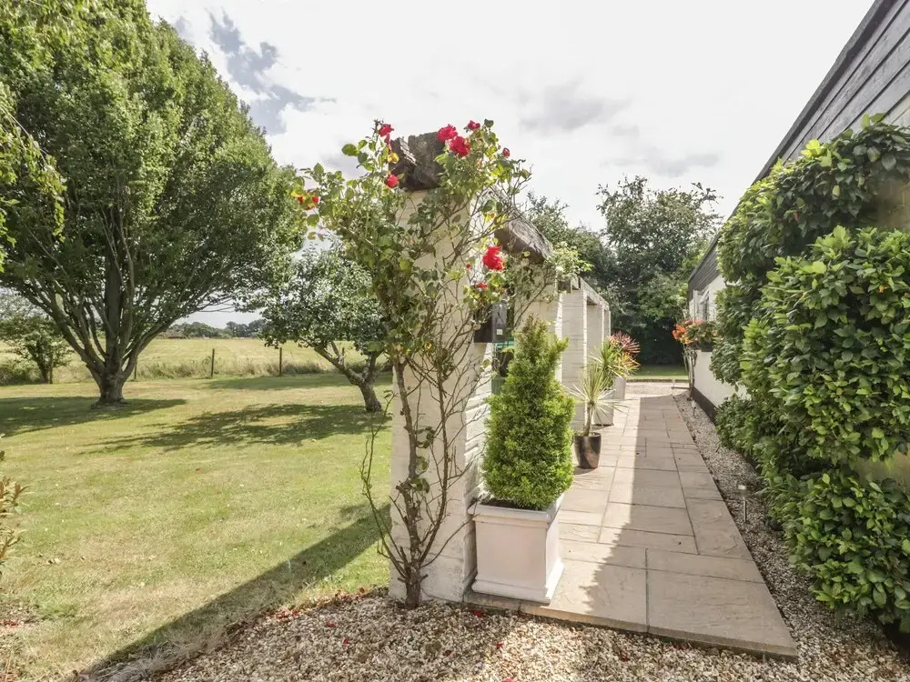 Orchard Annexe