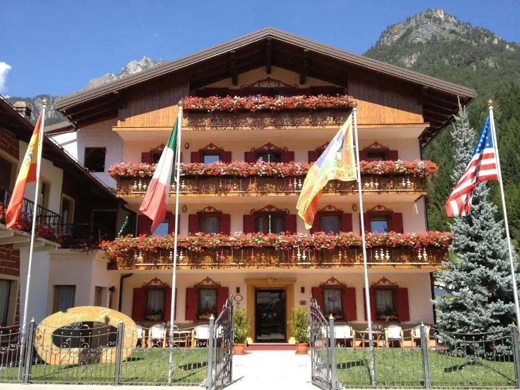 Albergo Garnì Ajarnola
