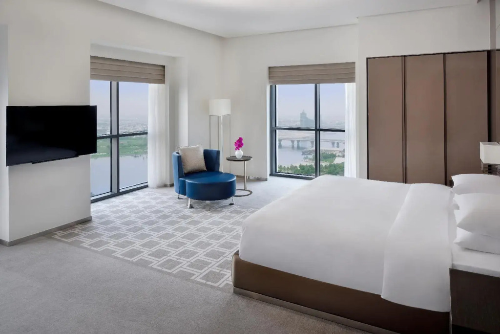 Hyatt Regency Creek Heights Residences