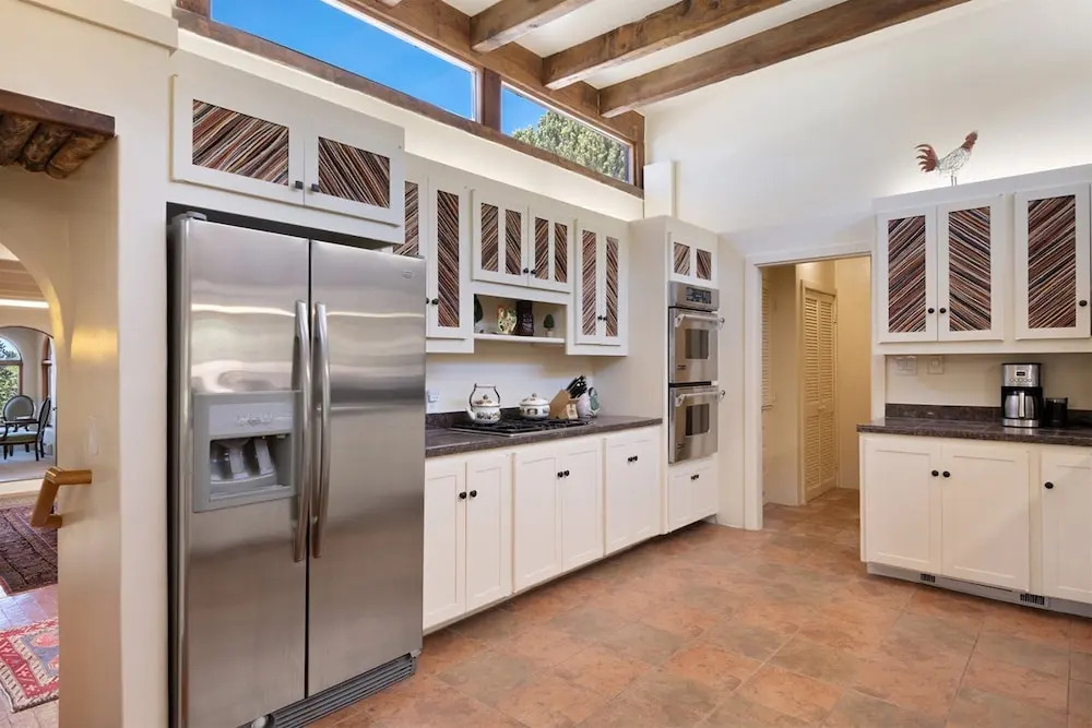 Casa Ladera - Enchanting Home, Nestled in Foothills With Spectacular Views