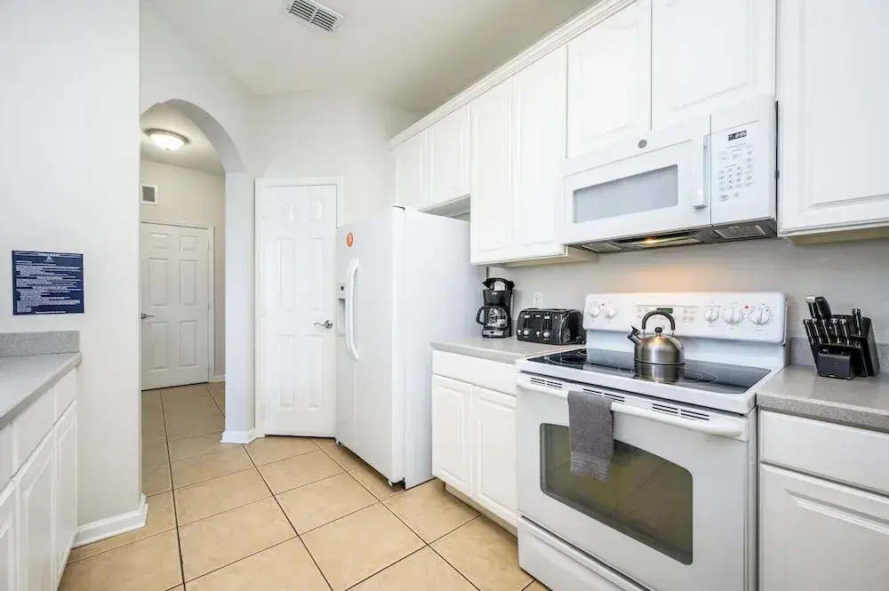 Eom- Deluxe Condo Next to Clubhouse, Vista Cay - 3005