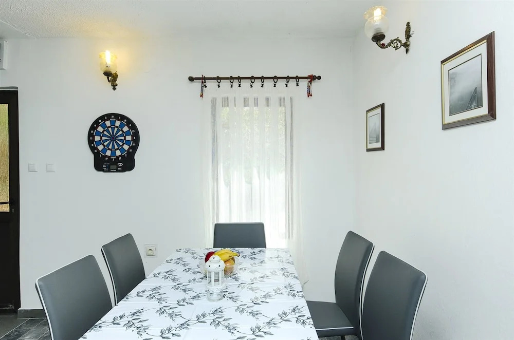 House Miroslav
