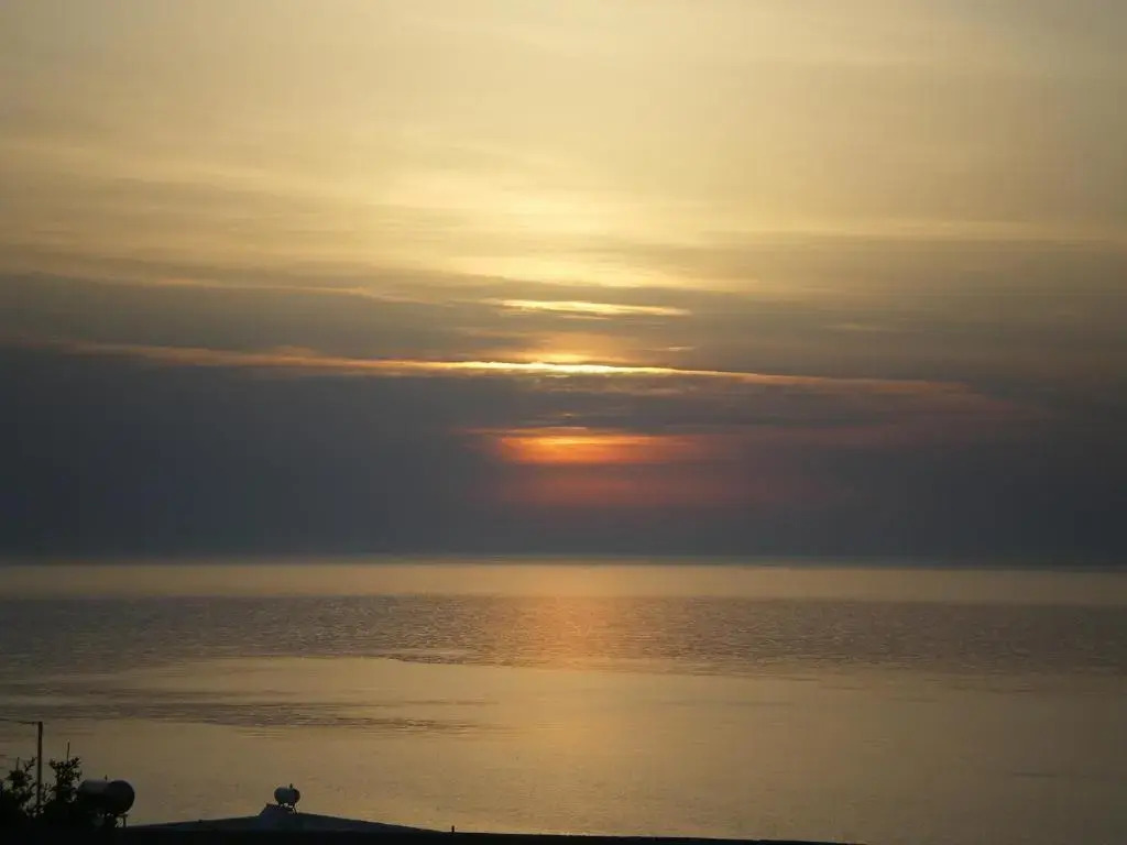 Sunset Apartment II