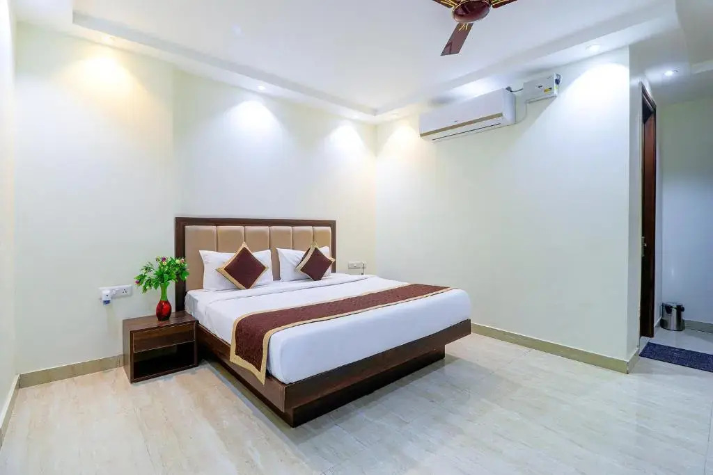 FabHotel The Premium Suits