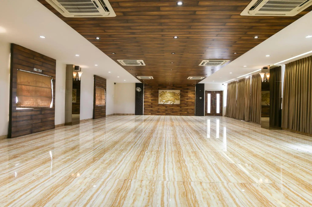 OYO 68433 Shiv Vatika Banquet & Rooms