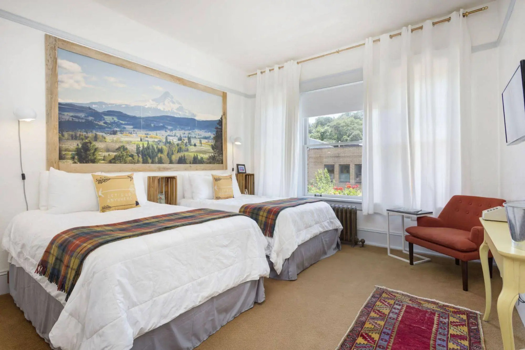 Hood River Hotel