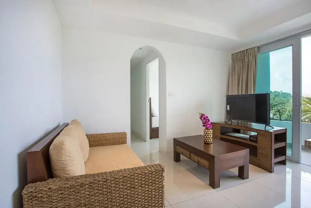 Kata Ocean View 1BR Apartment O17