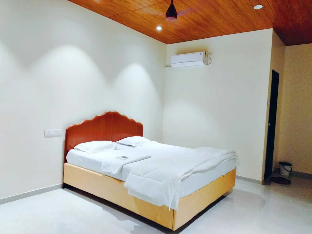 Aarambh The Creek Breeze Resort