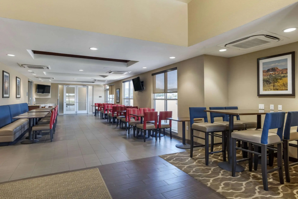 Comfort Inn & Suites Edgewood