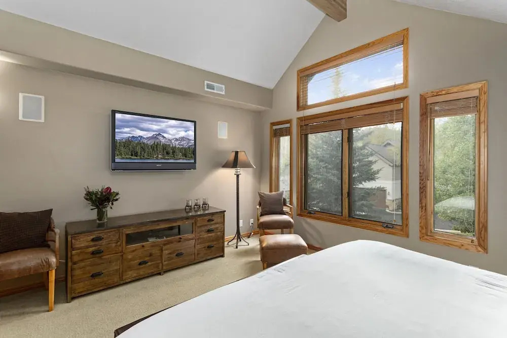 Deer Lake Village at Deer Valley Resort - Three Bedroom Condo with Loft and Hot Tub #2473 3 Condo