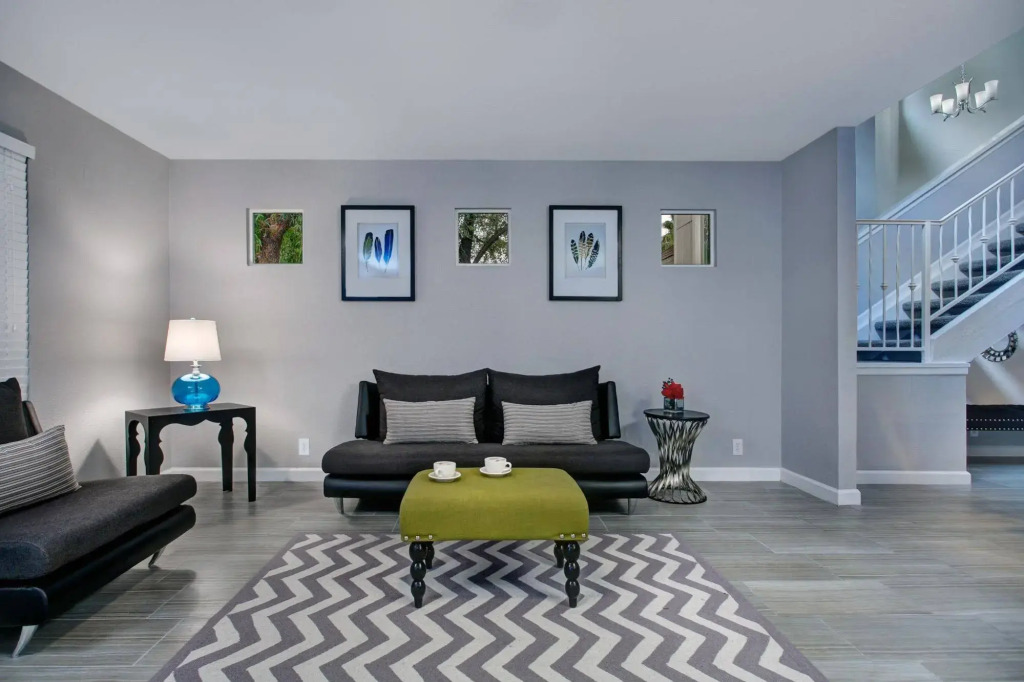 Private Vacation Homes - Scottsdale