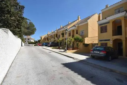 Beautiful beachside duplex apartment with amazing sea views