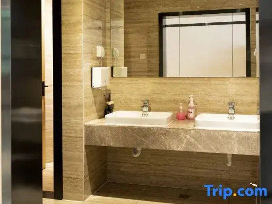 Lavande Hotels (Zhangjiakou Victoria Square)