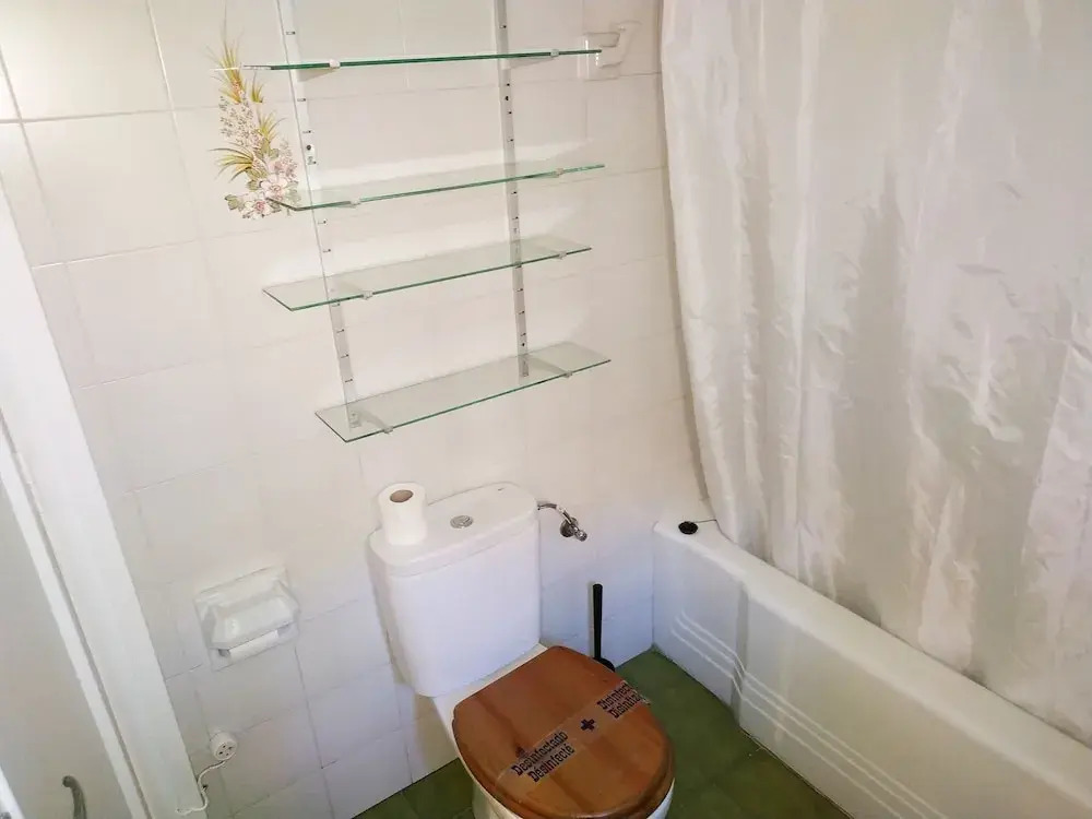 Apartamentos 3000 Escarrilla