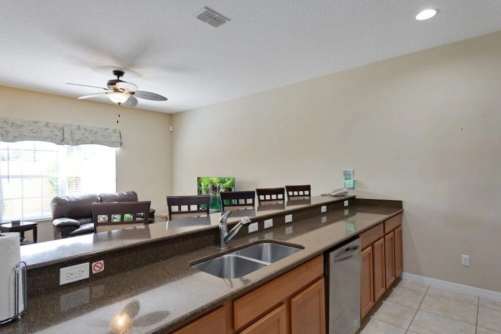 Paradise Palms Resort - 4 BR Townhome Screened Private Pool - FVV 40622
