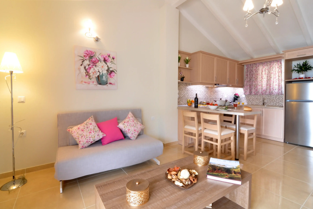 Mazis Apartments