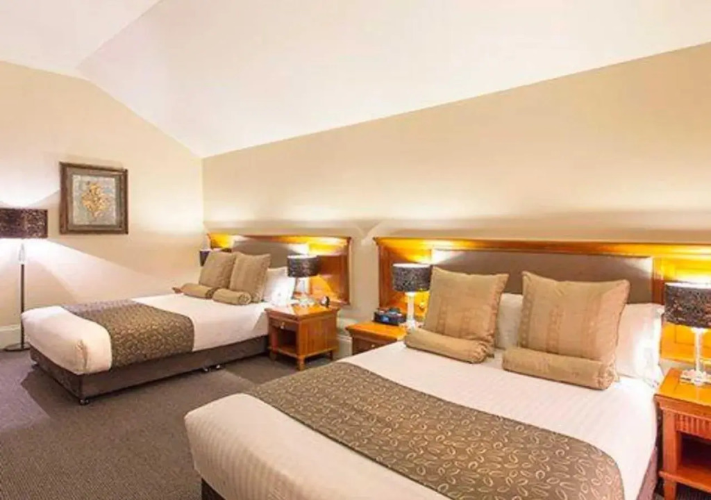 Clarion Hotel City Park Grand
