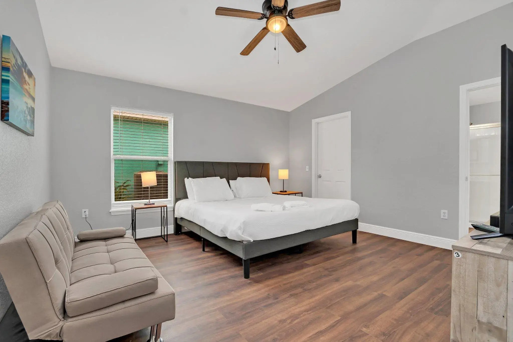 538 Reserve in Davenport