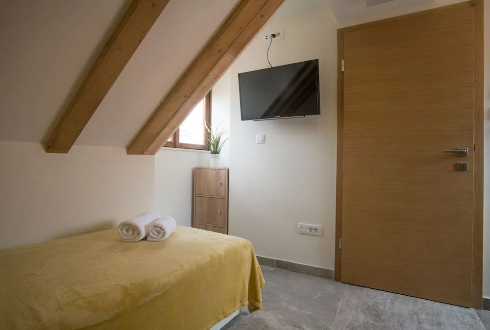JR Luxury Guesthouse2