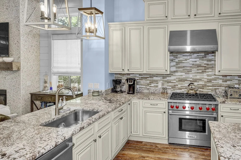 "emerald Tide" pool Golf Cart 4br/4.5ba/bonus Bunk Sleeps 12 4 Bedroom Home by RedAwning