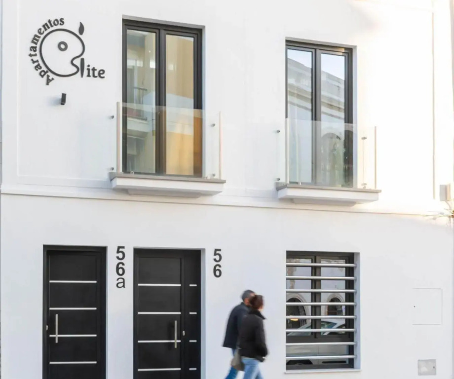 Apartamentos Élite - Warhol