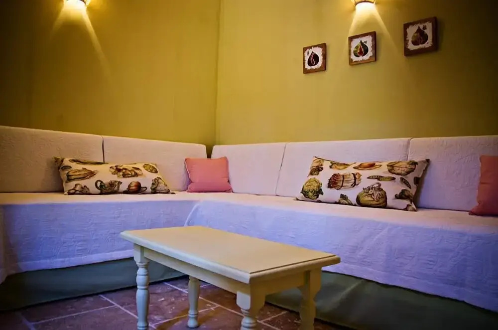 Château Catherine de Montgolfier - B&B et Gites - Piscine - Domaine viticole bio avec dégustation