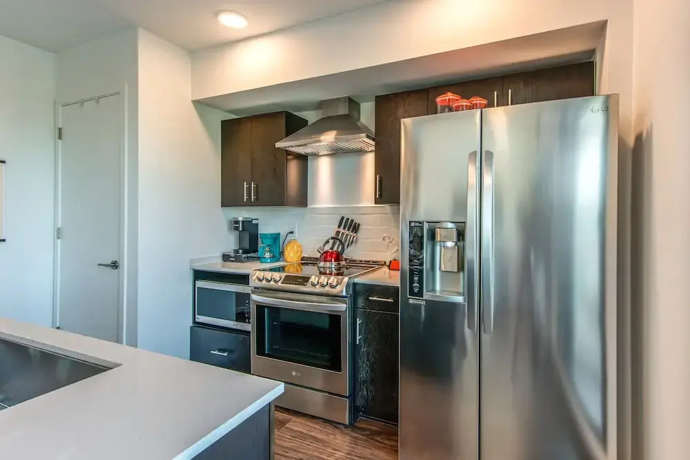 Illume Green Community Penthouse Corner Unit 1 Bedroom Condo
