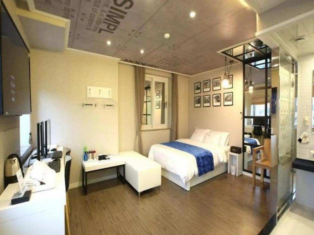 Jeju Lux Hotel