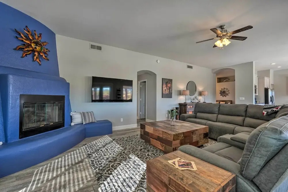 Hot Tub, Game Room! North Phoenix Desert Gem