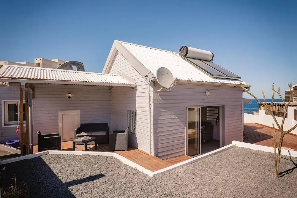 House With 2 Bedrooms in Saint pierre , With Wonderful sea View, Private Pool and Enclosed Garden Near the Beach
