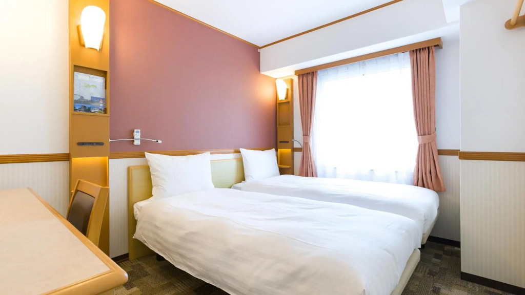 Toyoko Inn JR Yokohama sen Sagamihara Ekimae