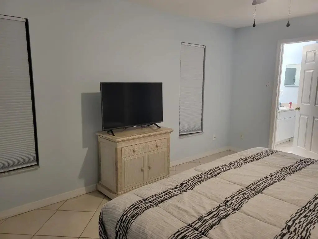 Large 3 bedroom house situated in a quiet neighborhood
