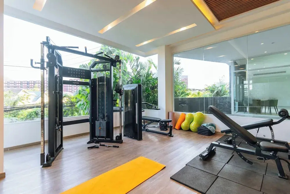 City1BR Condo Pool Gym C261