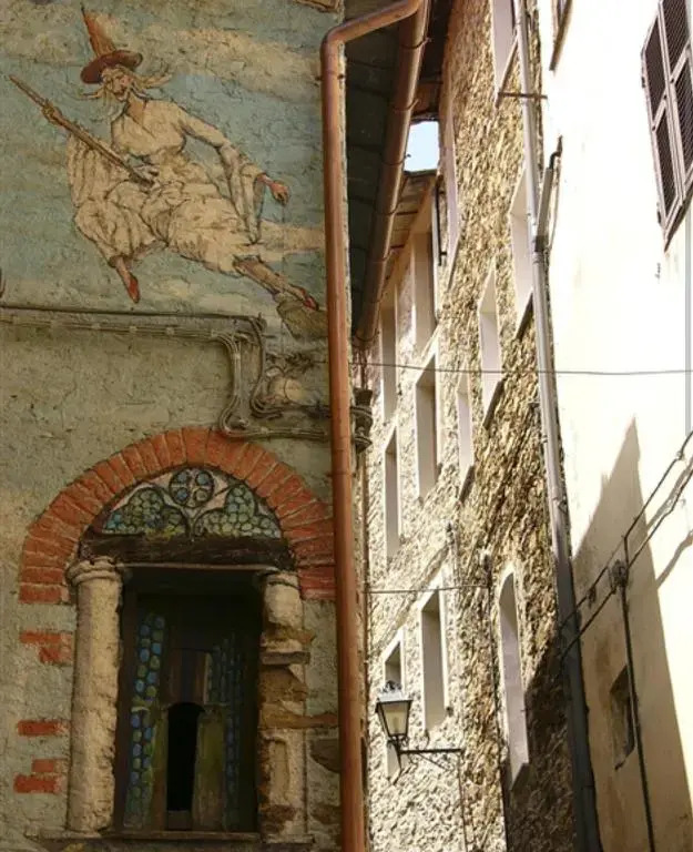 Sweet Home Badalucco Borgo autentico e comfort