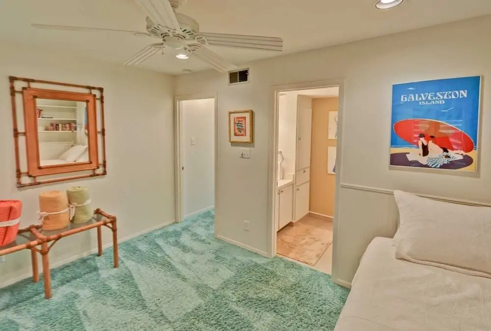 223 Las Brisas Bayfront Condos 2 Bedroom Condo by Redawning