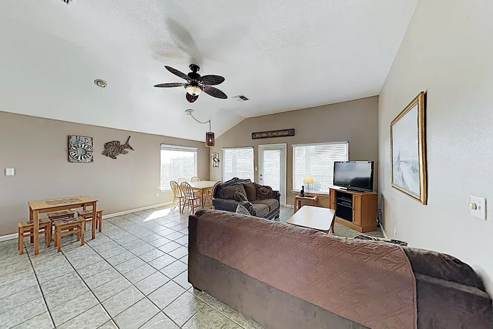 New Listing! Gulf-view Getaway W/ Balcony & Grill 5 Bedroom Home