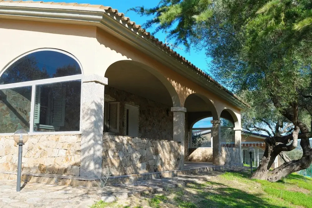 Schifoni House