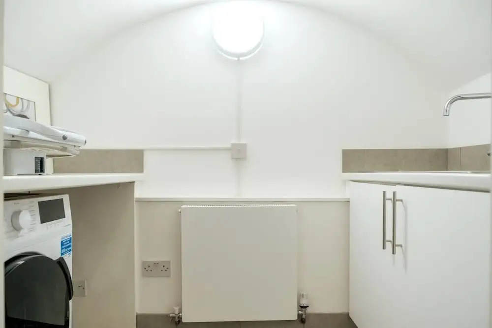 Earl s Court Chelsea 2BR Luxury Apartment Tube